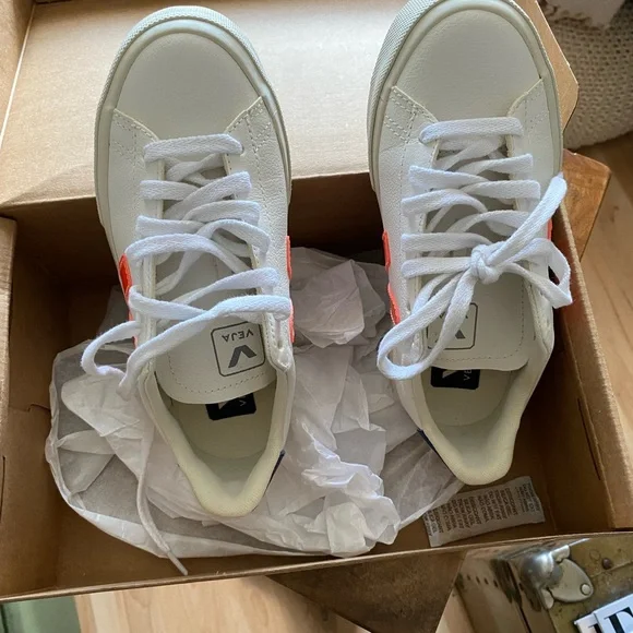 Veja White Sneakers with Vibrant Orange Accents - Picture 3 of 8